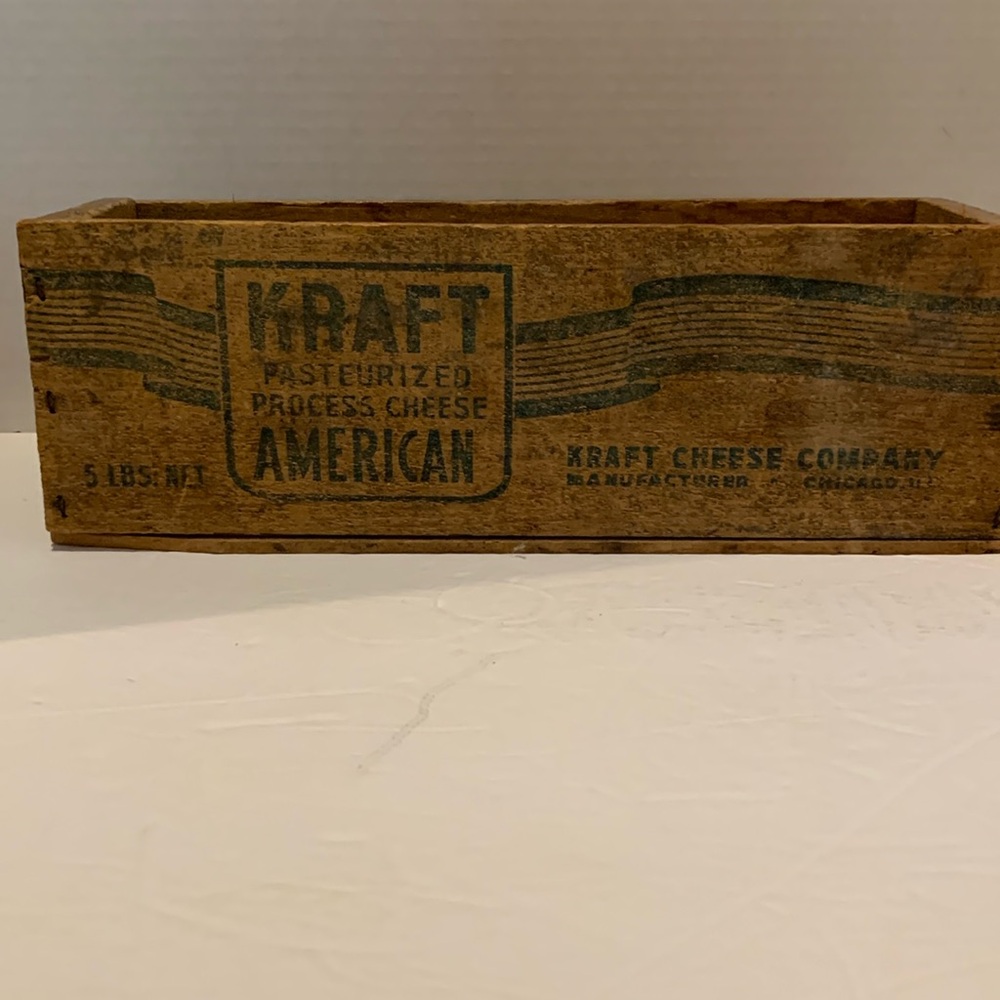 KRAFT American cheese wooden box. Very vintage. For 5 LB. Loaf of 🧀